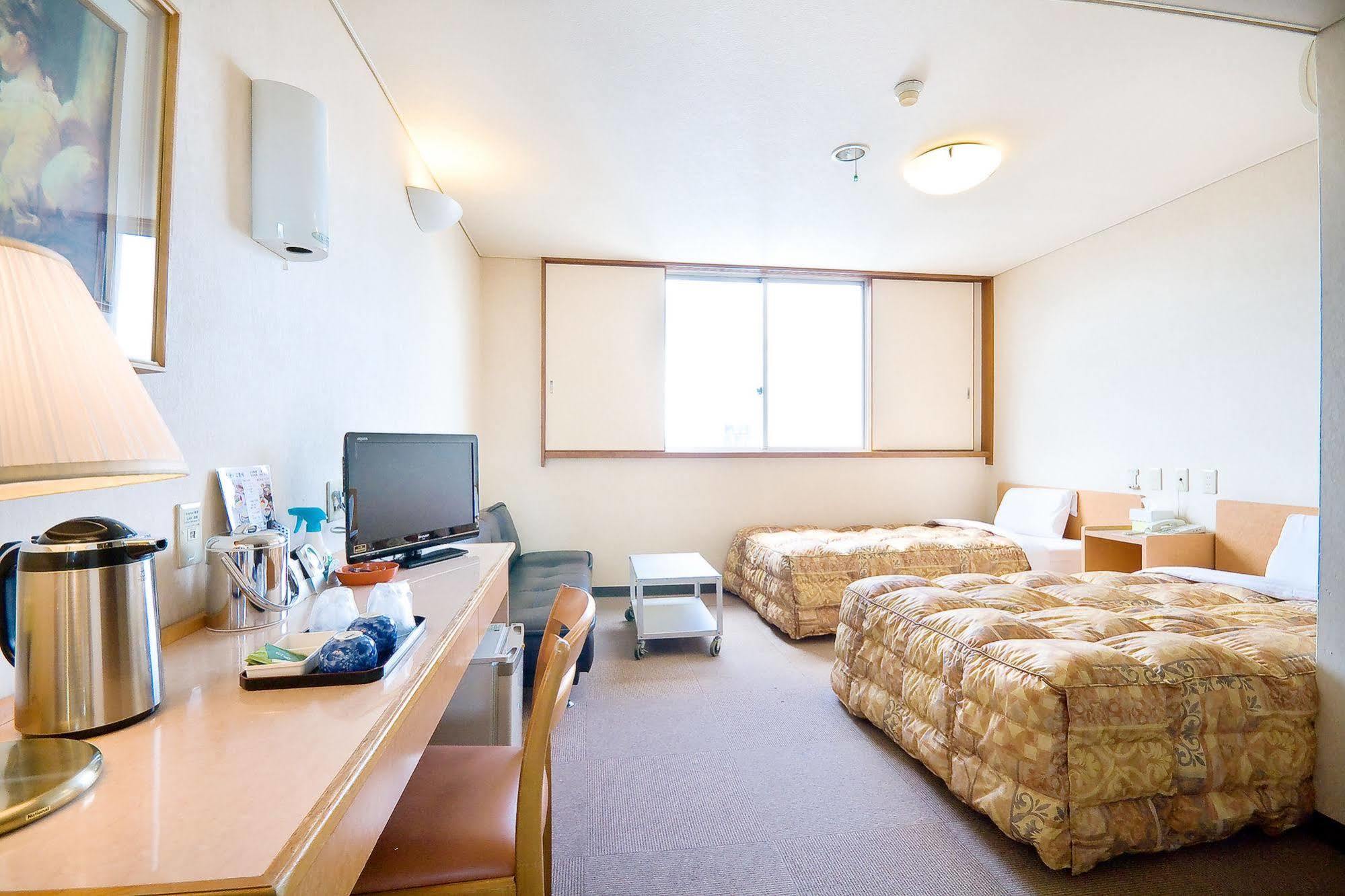 Hotel Kikusui Imabari Imabari Railway Station Exterior foto